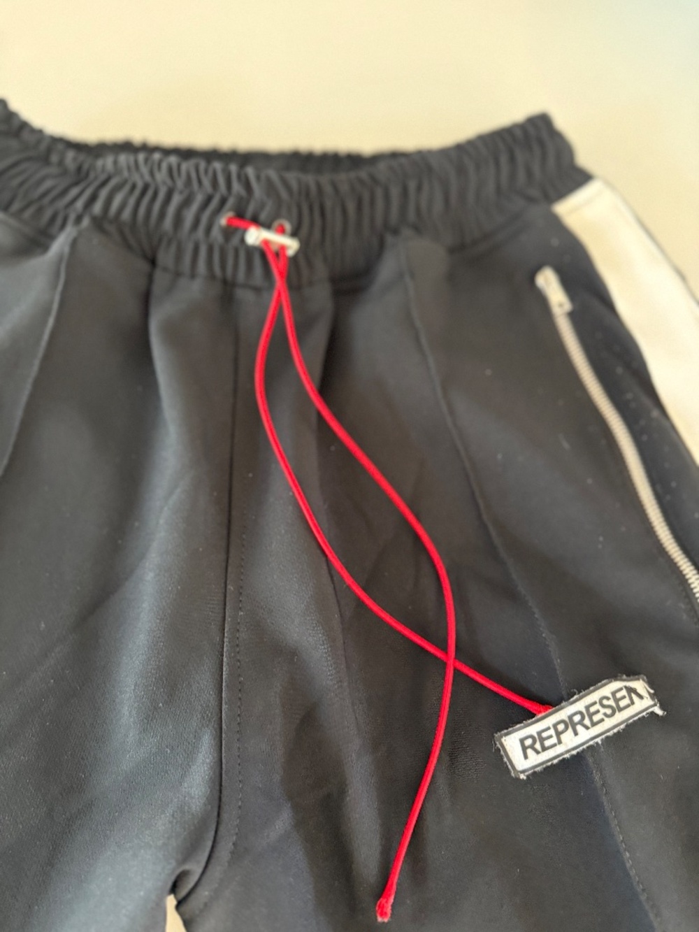 Represent (Men's L) - Picture 4 of 11